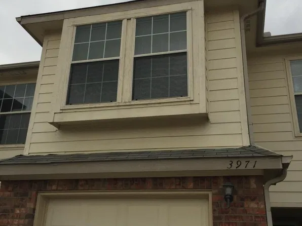 3971 Oceanside Dr, Euless, TX 76040
