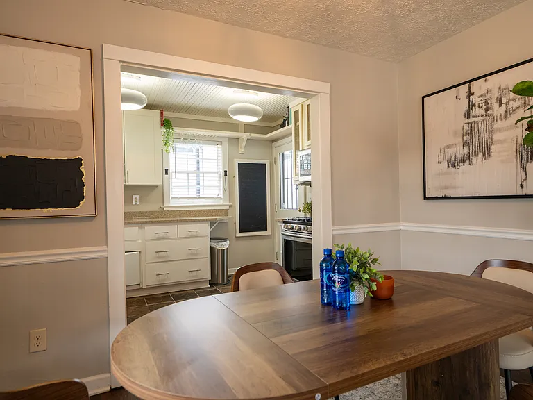 149 Walthall St SE — Photo 11