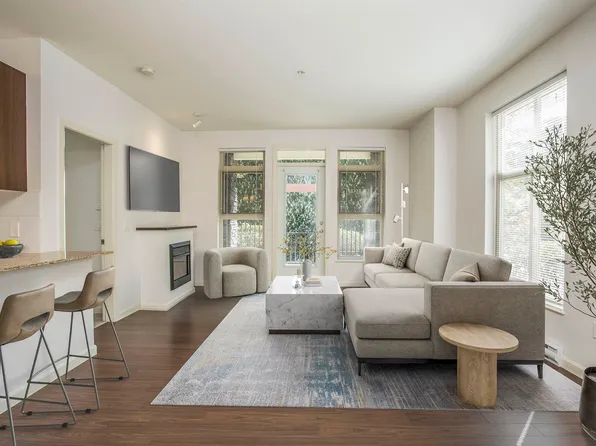 2477 Kelly Ave #116, Pt Coquitlam, BC V3C 0B3