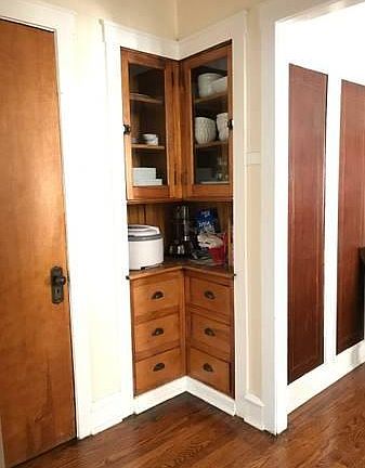 3rd image of 5019 N Rockwell St APT 2