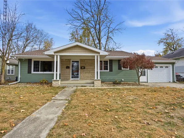 710 N Worth St, Sullivan, IL 61951
