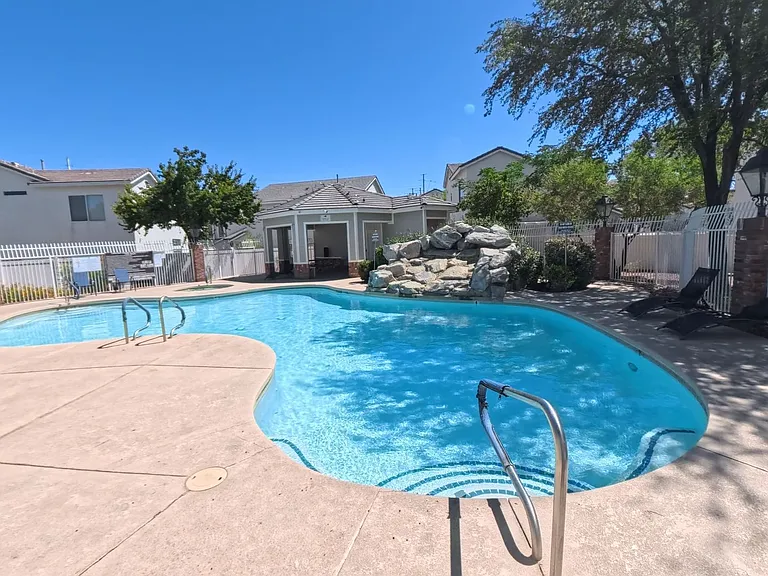10403 Adams Chase St — Photo 38