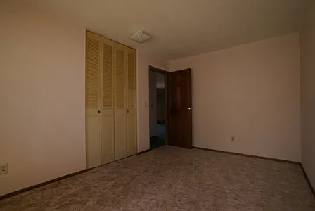 Pleasant Apartments — Photo 35