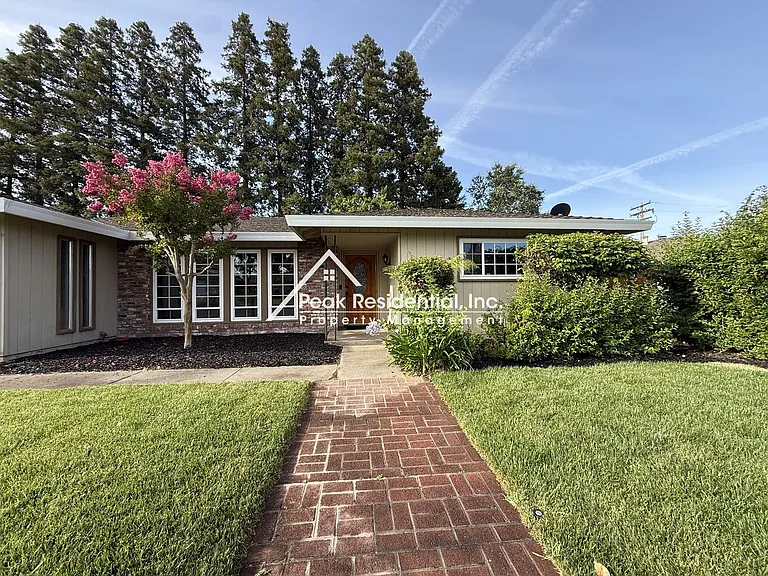 5706 Jeff Way — Photo 4