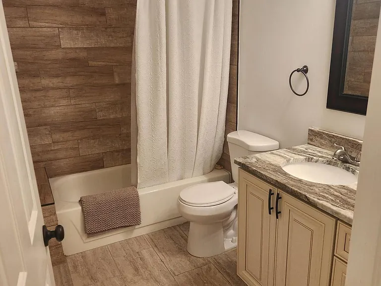 327 Southwind Dr #304 — Photo 12