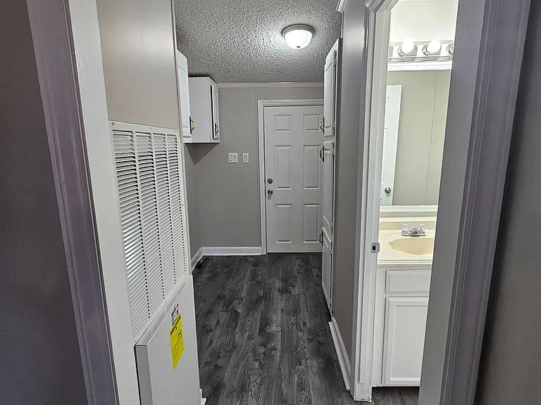 15 Liberty Ln — Photo 7