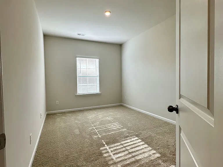 8012 Whitegrove Rd #8C — Photo 19