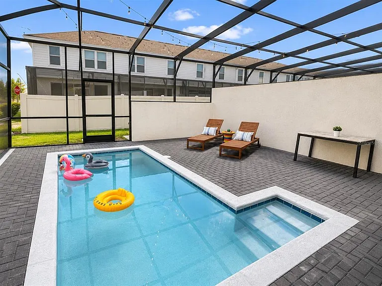 2441 Dubai St — Photo 6