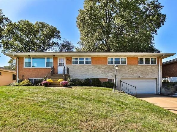 8937 Rusdon Ln, Saint Louis, MO 63126