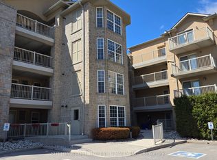 1470 Bishops Gate #208, Oakville, ON