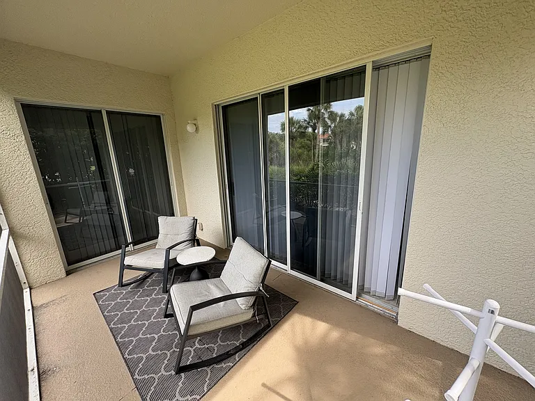 101 Ravinia Cir — Photo 18