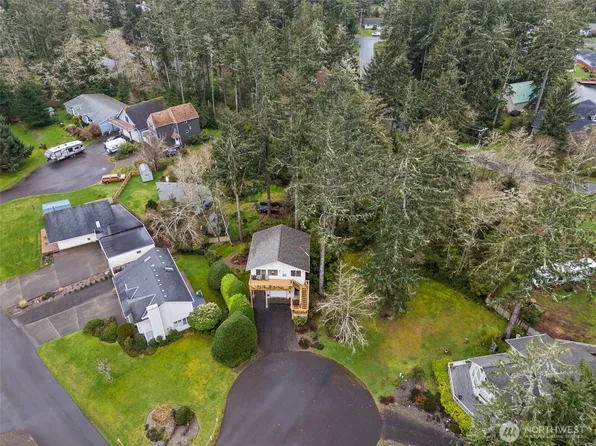 821 Ketch Court, Ocean Shores, WA 98569