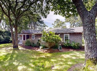 12 Marthas Park Rd, Oak Bluffs, MA 02557