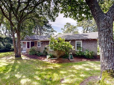 12 Marthas Park Rd, Oak Bluffs, MA, 02557