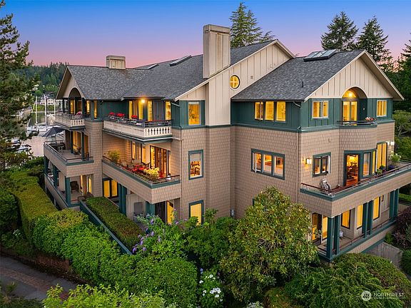 5th image of 546 Wood Avenue SW #2E