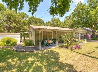 1020 W Bridge St, Granbury, TX 76048
