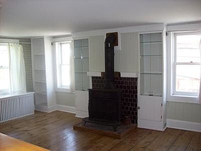 5th image of 67 Ferry St
