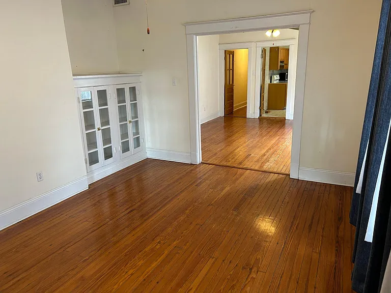 2330 State St — Photo 3