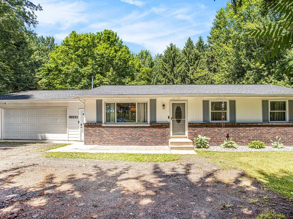 11594 36th St S, Scotts, MI 49088