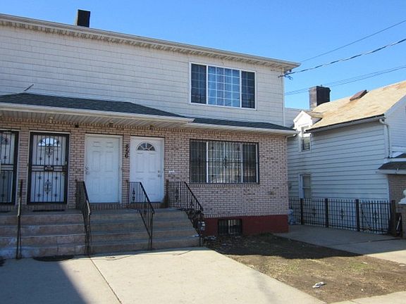3rd image of 856 Euclid Ave