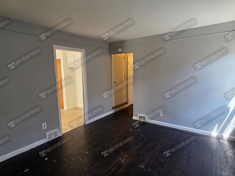 11488 Faust Ave — Photo 6