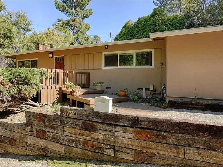 3720 Broadlawn Dr — Photo 2