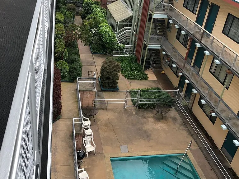 New Vallejo — Photo 17