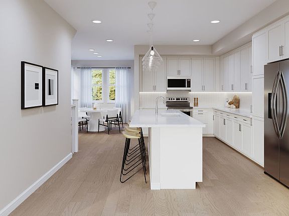 Kitchen with large central island