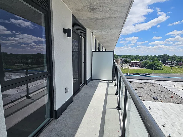 33 Erie Ave #614 — Photo 26