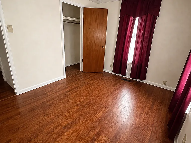 424 W Sycamore Ter — Photo 5