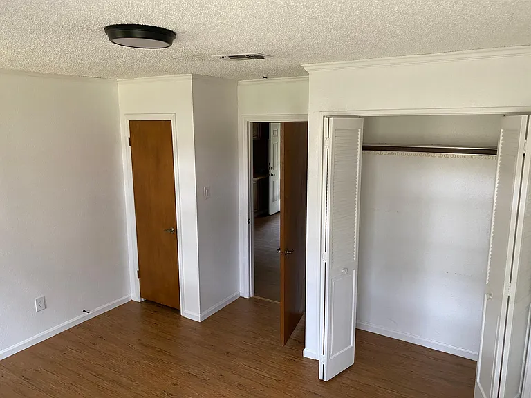 Spare bedroom #2. Large closets!