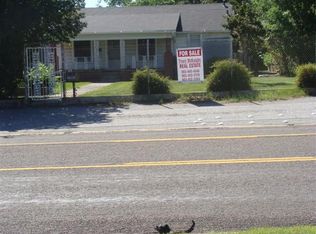 701 E Main St, Gladewater, TX 75647