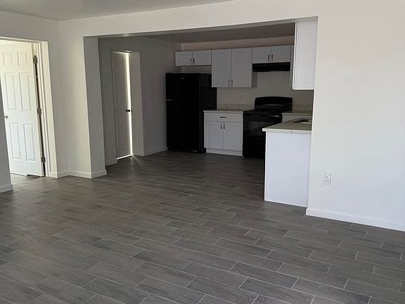 3rd image of 231 E Water St #1