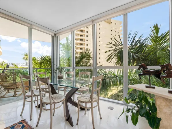 1331 Brickell Bay Dr APT 408, Miami, FL 33131