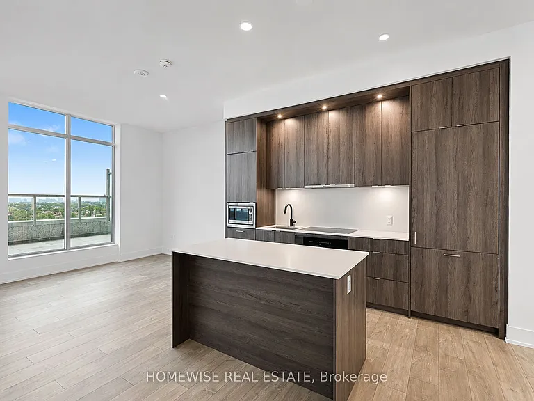 858 Dupont St #Penthouse 28 — Photo 1