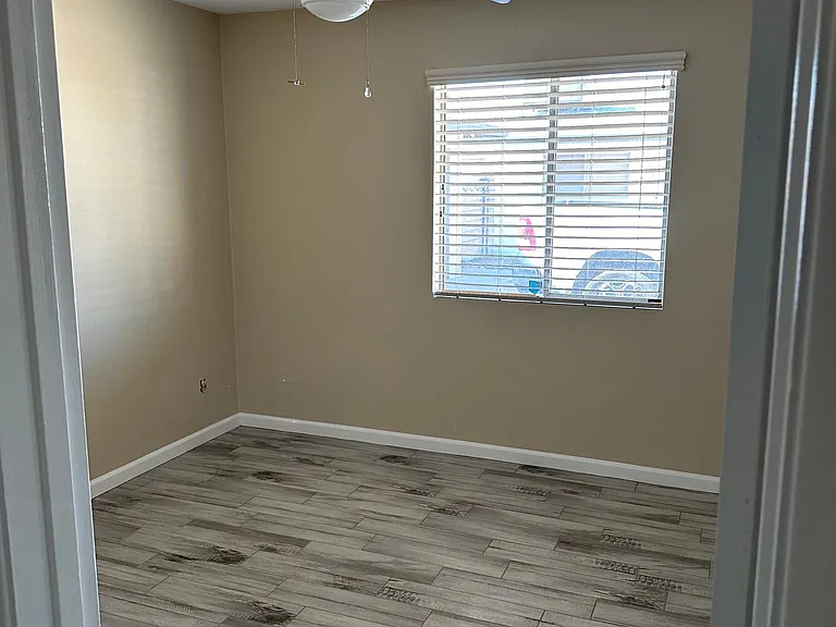 1249 E La Jolla Dr #0 — Photo 12