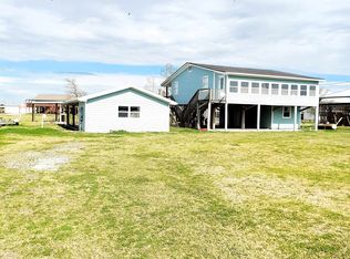 271 Lake Breeze Rd, Hackberry, LA 70645