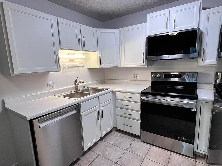 3022 S Wheeling Way #111 — Photo 12