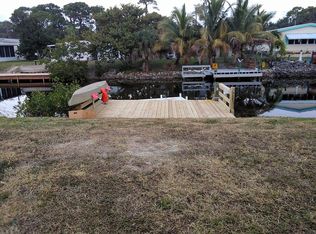 1197 Kingfisher Dr, Englewood, FL 34224