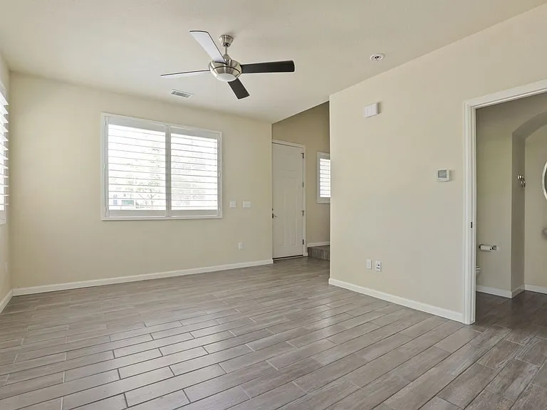 8085 E 21st Ave — Photo 2