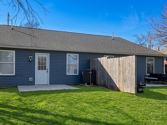 2nd image of 1282 Lockbourne Rd