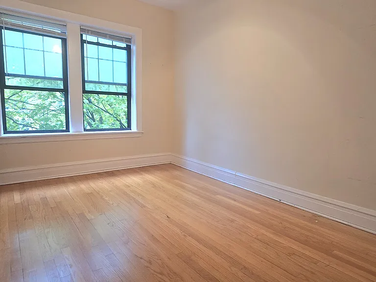 5074 N Winchester Ave #2 — Photo 8