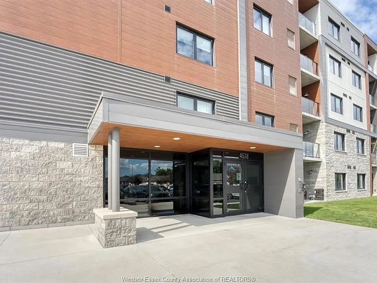 4578 Huron Church Line Rd #512 — Photo 3
