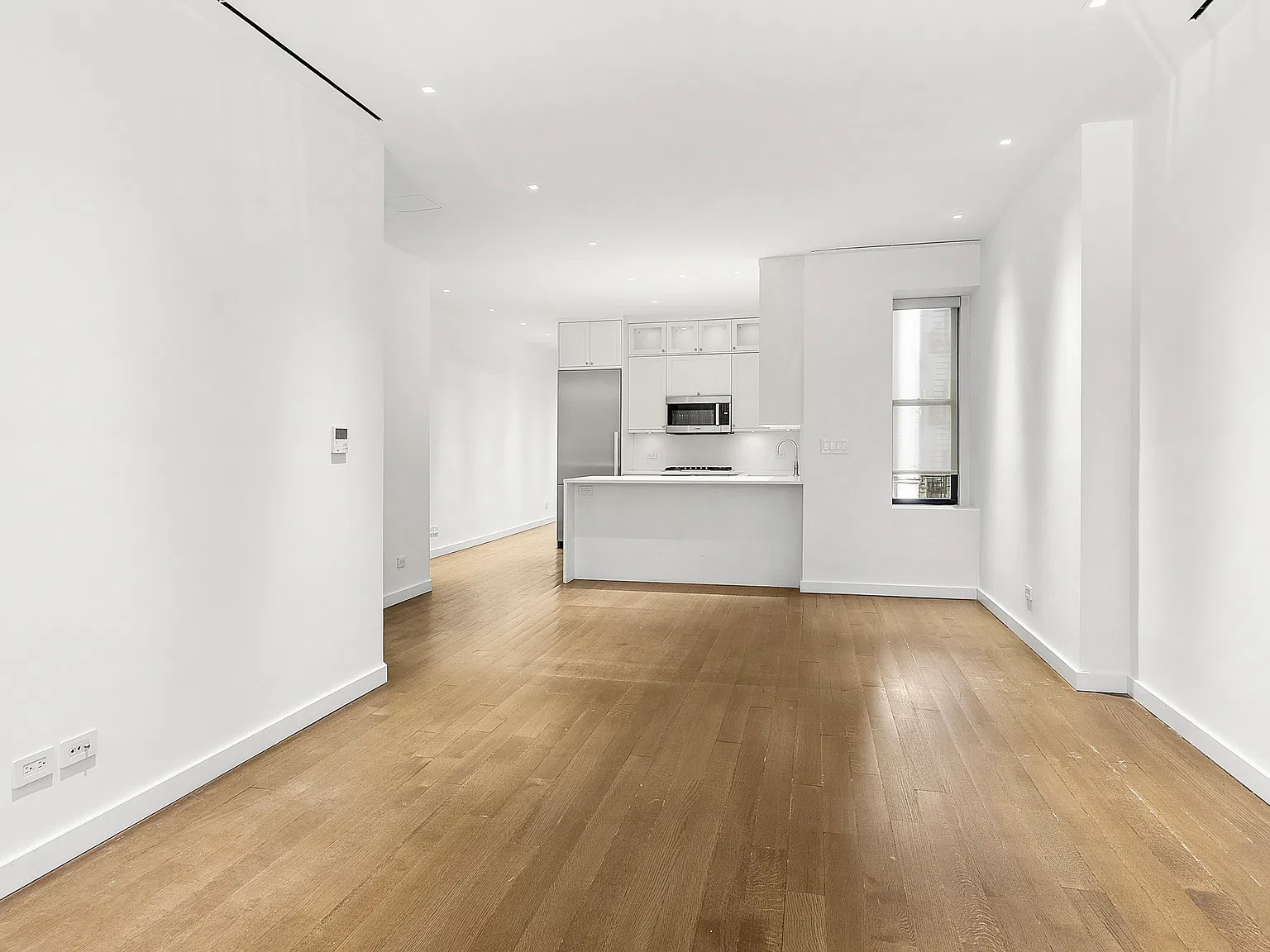 480 Central Park West — Photo 2