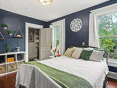 207 E Blake Ave — Photo 17