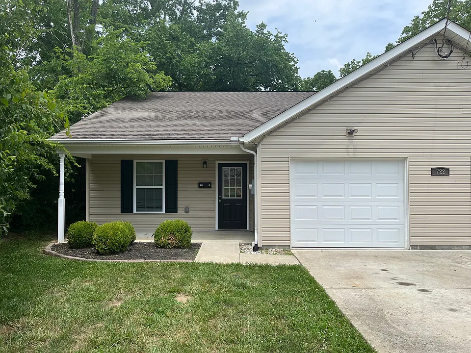 722 W Main St #1