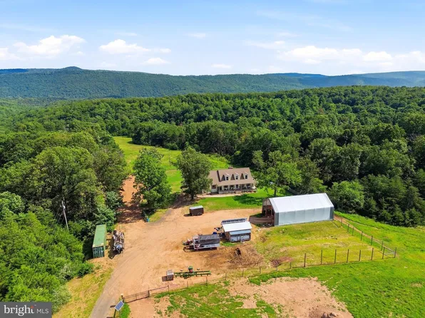 8570 Bloomery Pike, Paw Paw, WV 25434