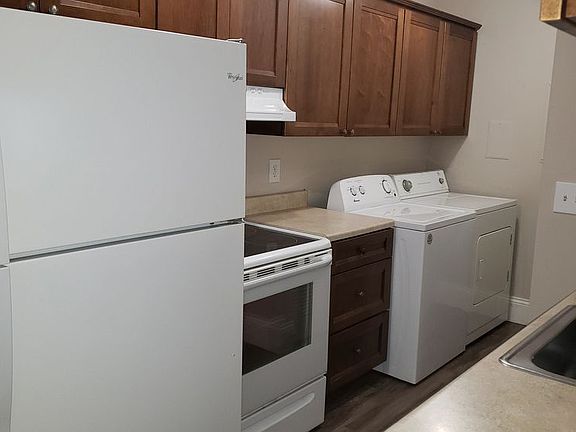 4th image of 2865 Glenwood Ct