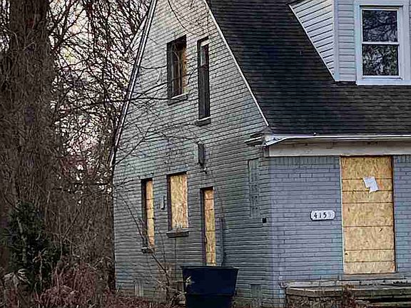 4153 Lakewood