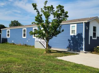 645 N Gallery Dr #98, Eaton Rapids, MI 48827